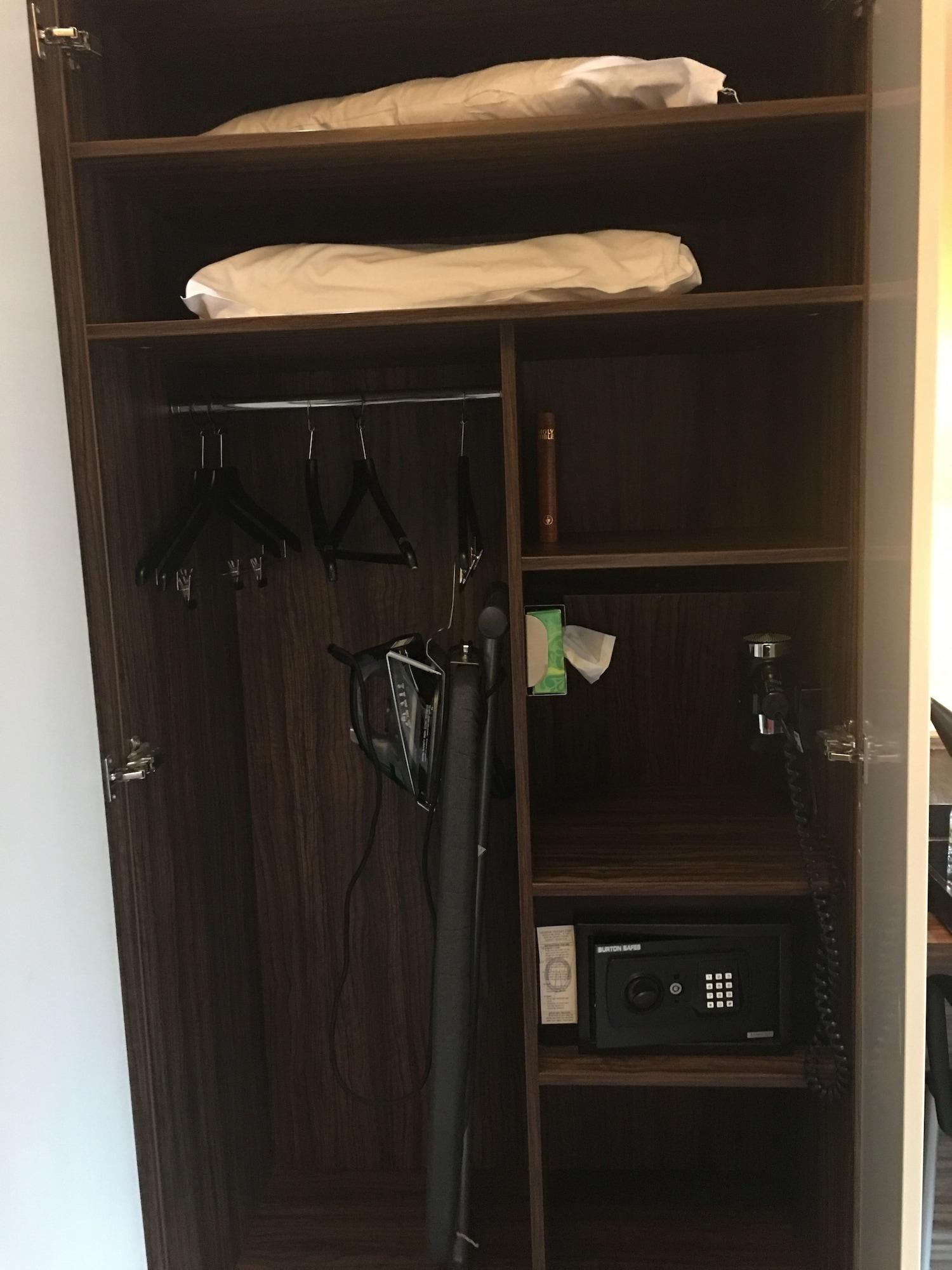 Simply Rooms & Suites London Bagian luar foto