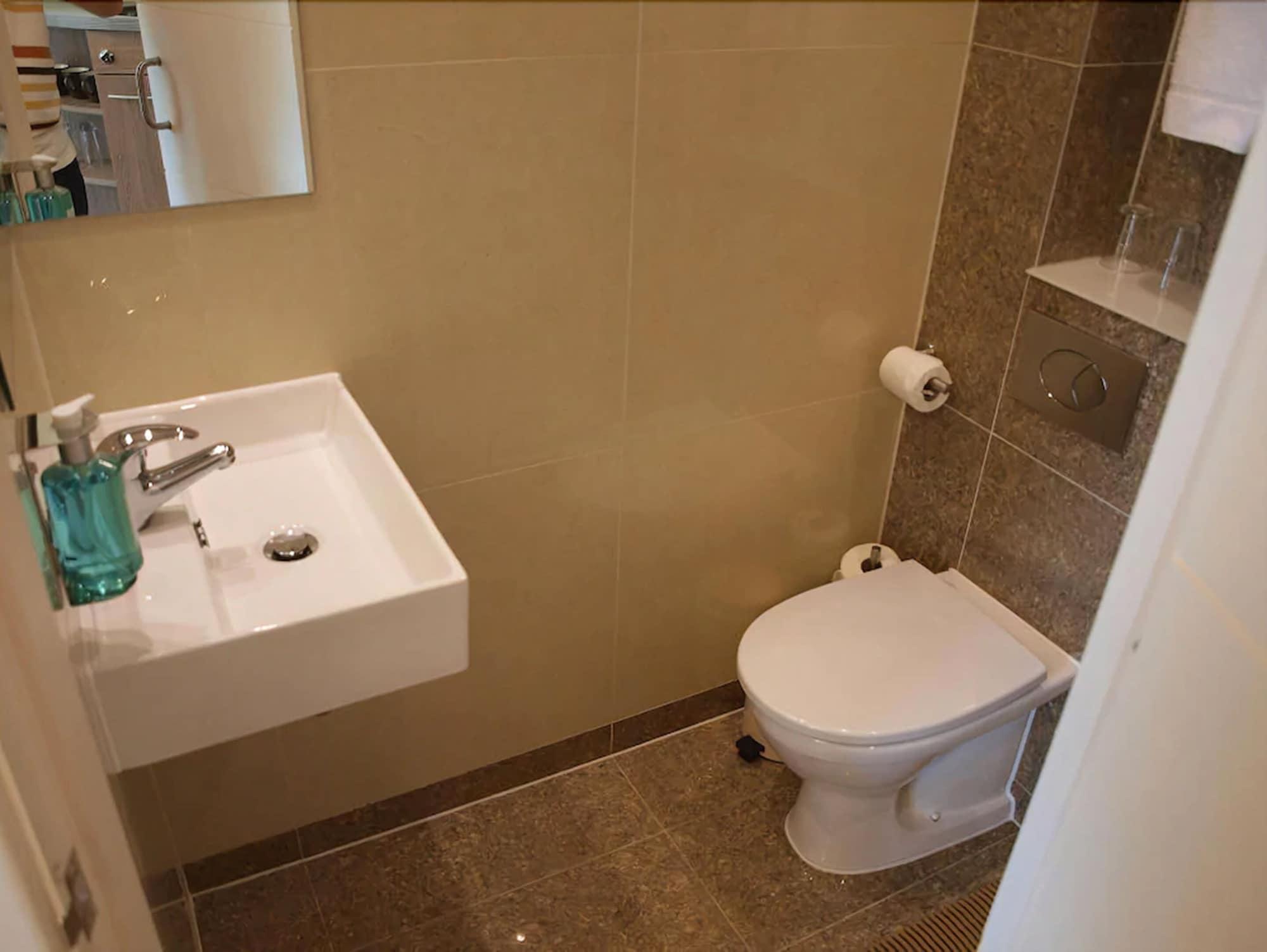 Simply Rooms & Suites London Bagian luar foto