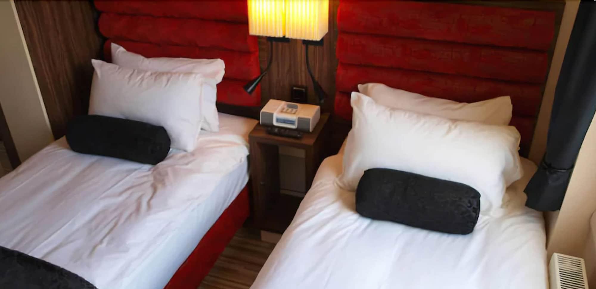 Simply Rooms & Suites London Bagian luar foto