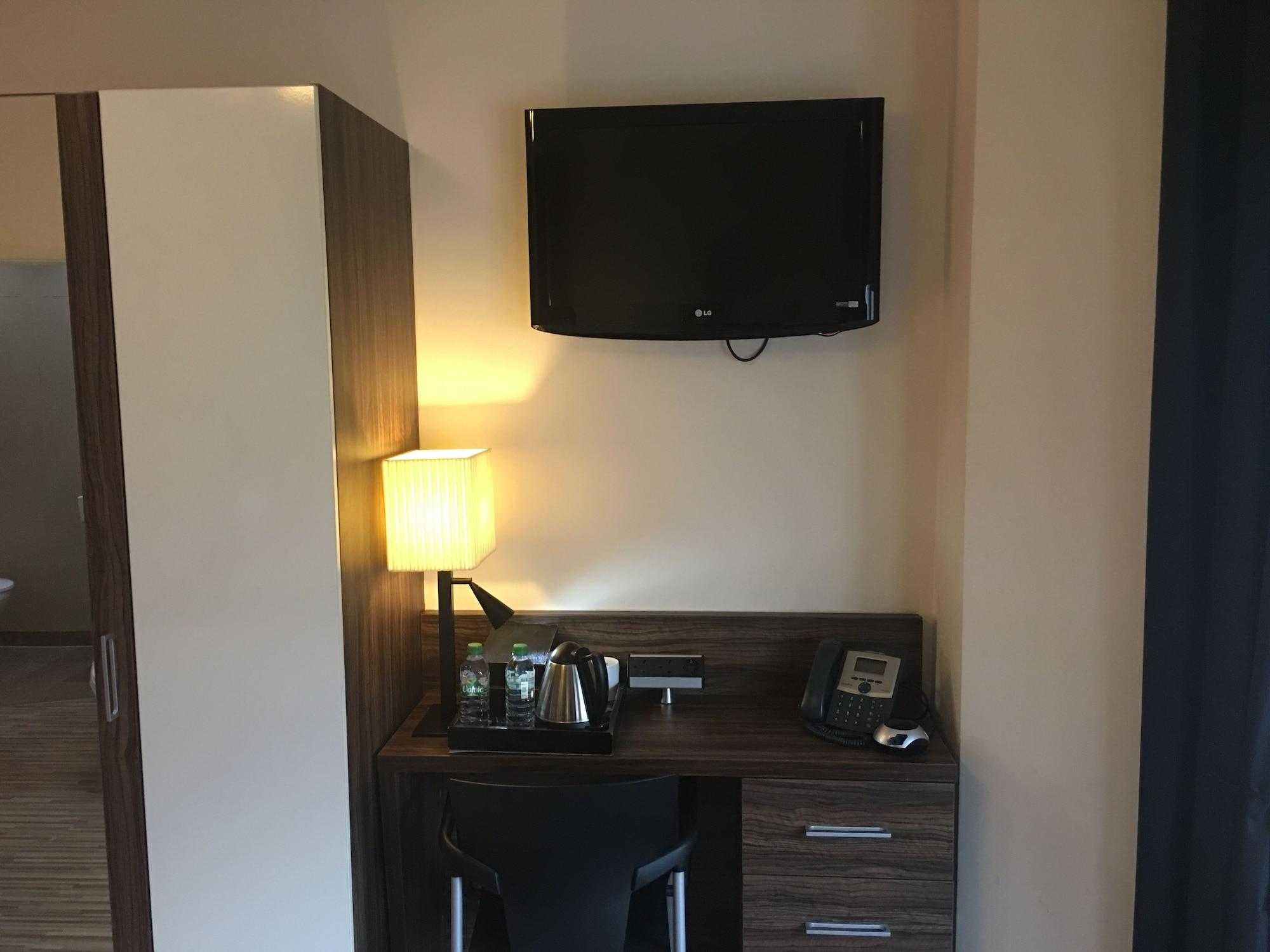 Simply Rooms & Suites London Bagian luar foto